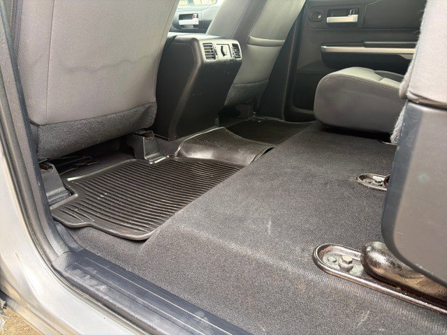 Used 2015 Toyota Tundra SR5 image 33