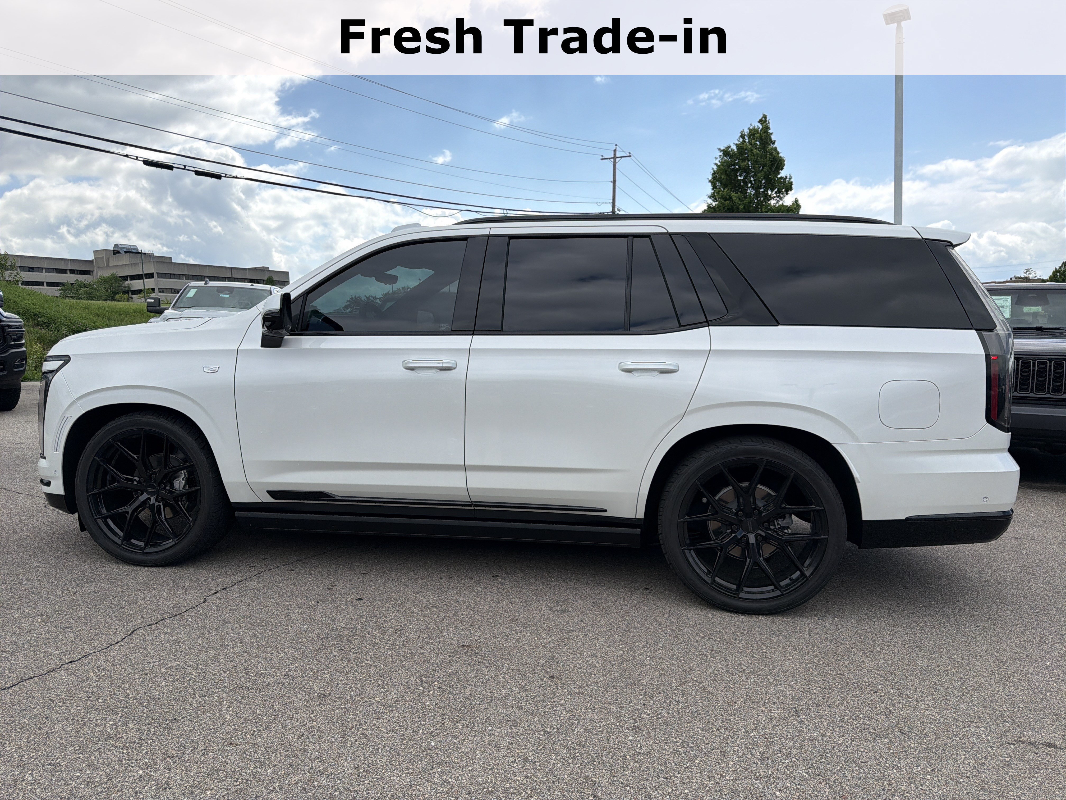 Used 2025 Cadillac Escalade Sport w/ Touring Package AWD/4WD image 7