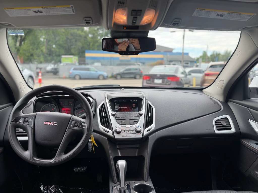 Used 2013 GMC Terrain SLE FWD image 21