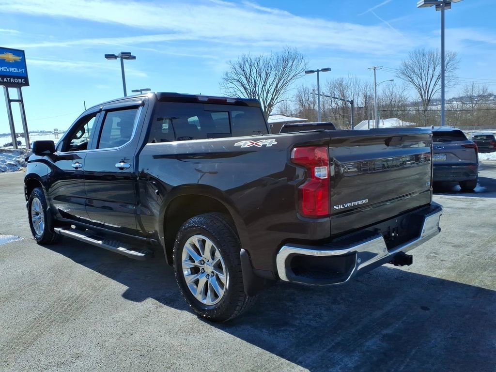 Used 2020 Chevrolet Silverado 1500 LTZ w/ LTZ Premium Package image 3