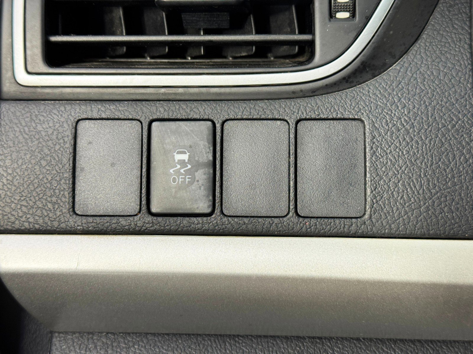 Used 2016 Toyota Camry SE image 15