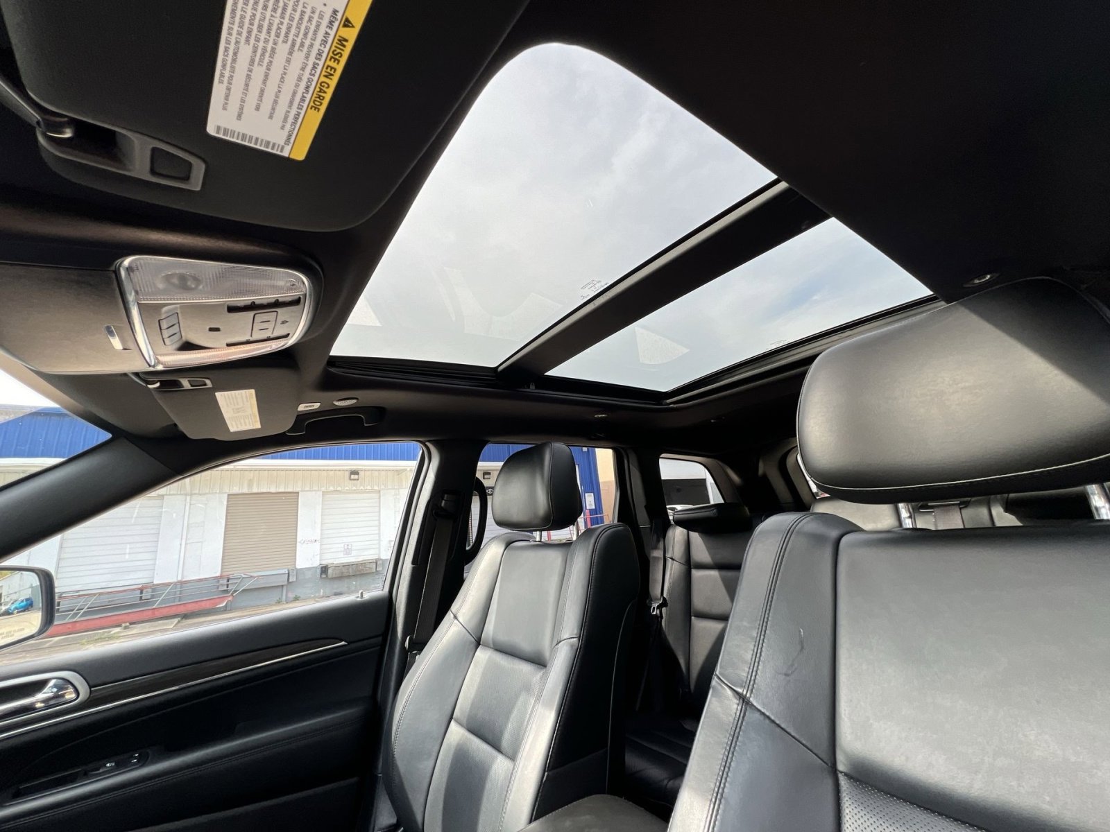 Used 2019 Jeep Grand Cherokee Limited w/ Luxury Group II image 27