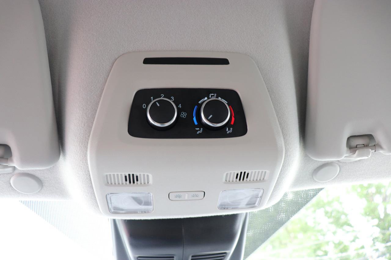 Used 2025 Ford Transit 350 XLT RWD image 44