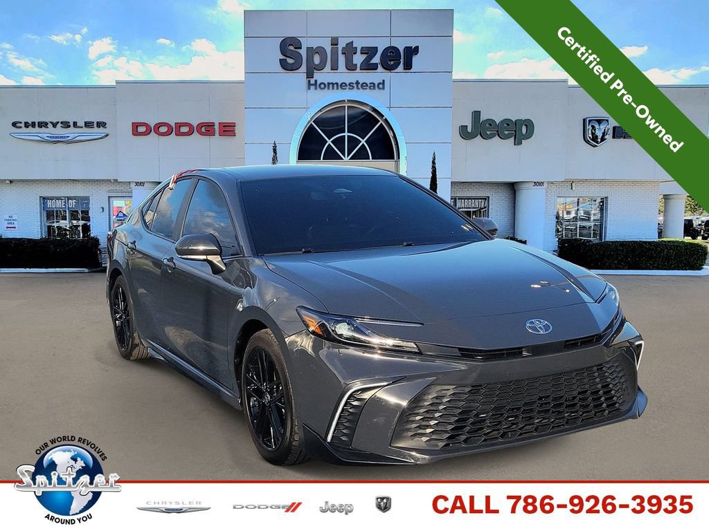 Used 2025 Toyota Camry SE w/ Convenience Package