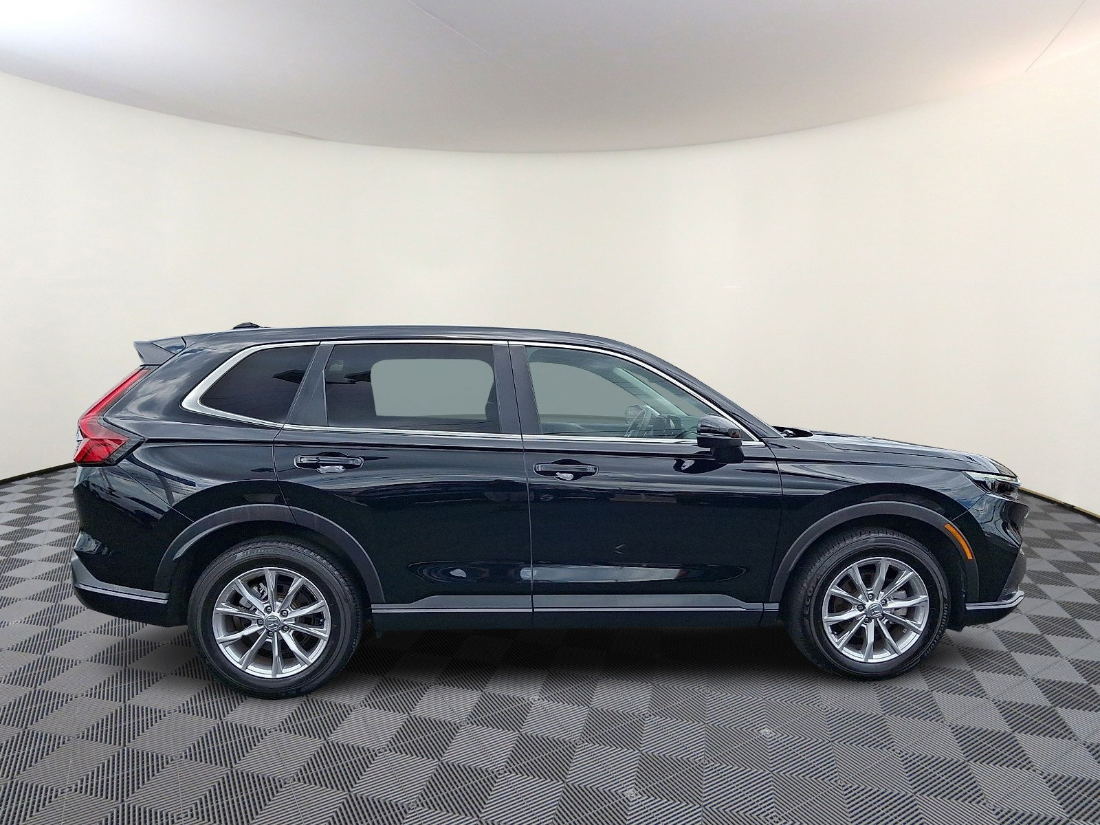Used 2024 Honda CR-V EX image 8