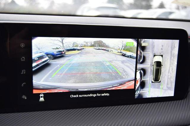 New 2025 Nissan Kicks SR image 13