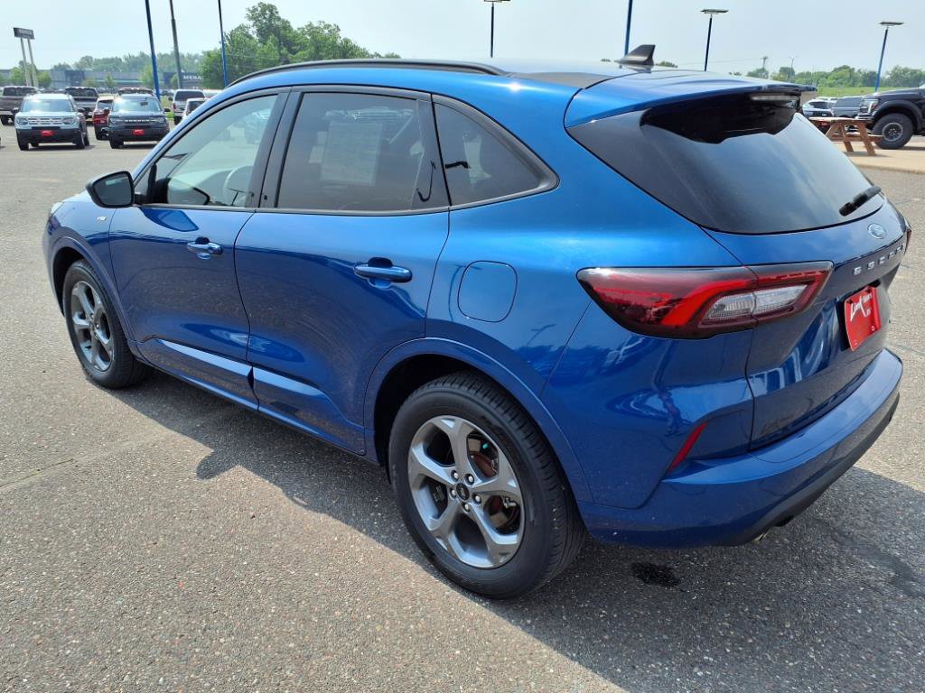 Certified 2023 Ford Escape ST-Line image 3