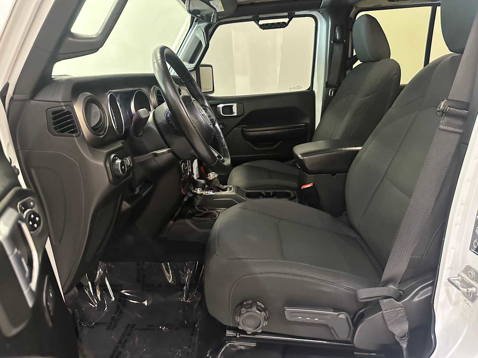 Used 2020 Jeep Wrangler Unlimited Sport AWD/4WD image 21