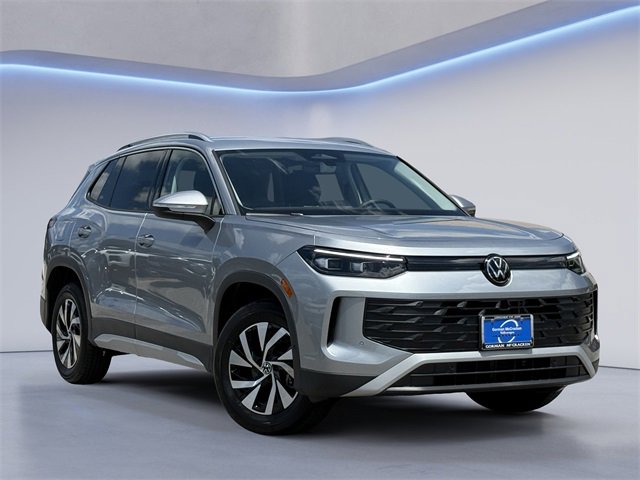 New 2025 Volkswagen Tiguan S image 1