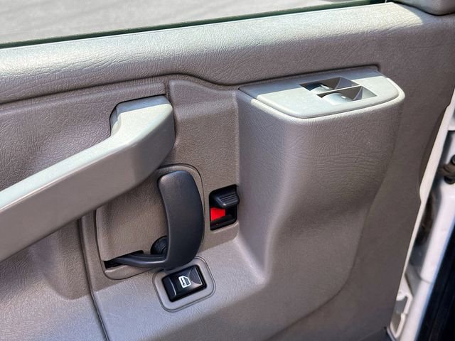 Used 2019 GMC Savana 3500 Extended w/ Power Convenience Package image 7