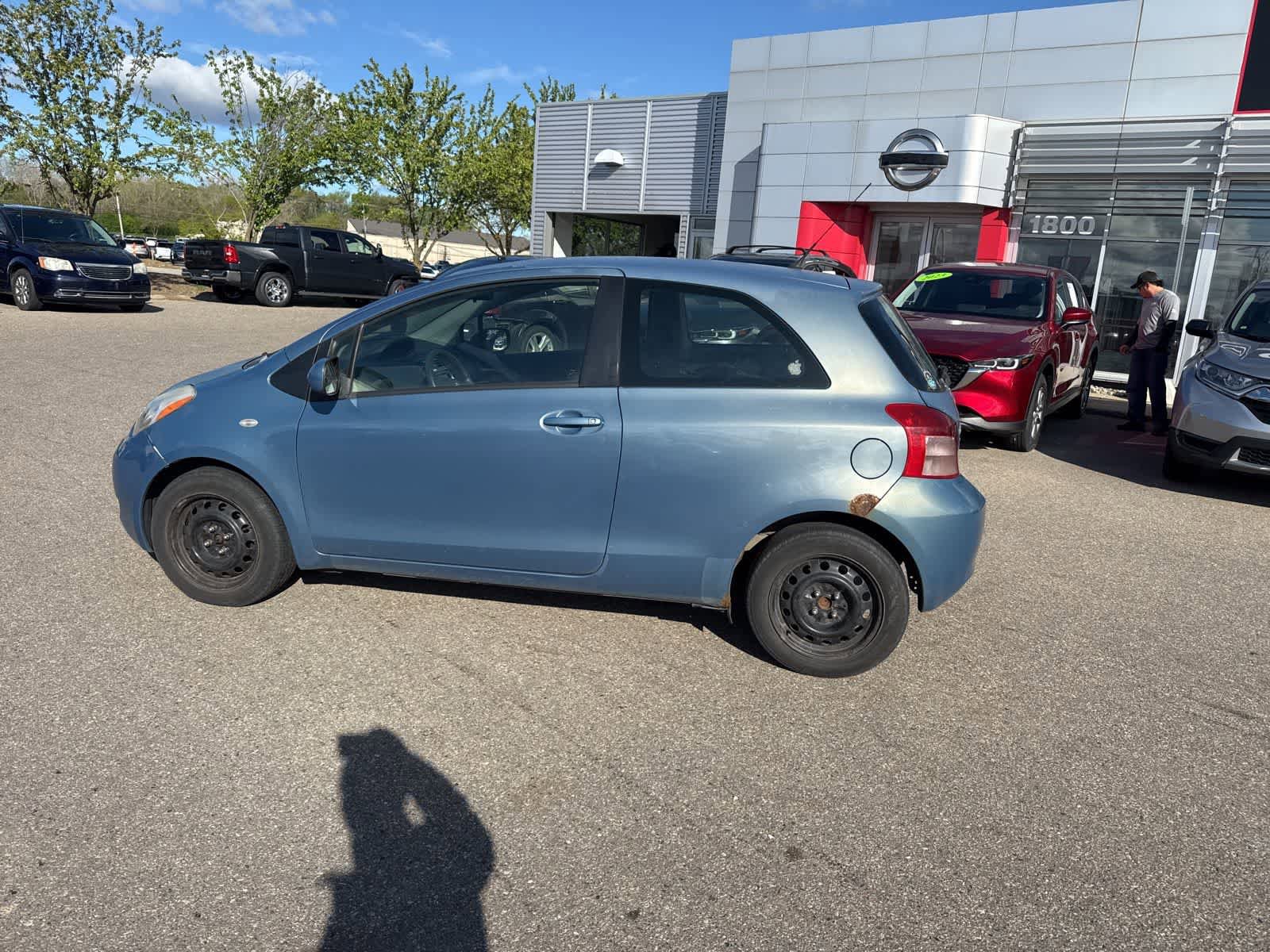 Used 2008 Toyota Yaris 2-Door Hatchback FWD image 8