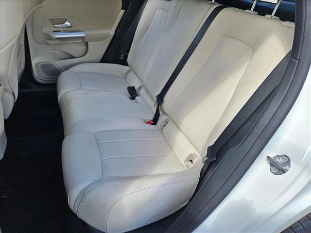 Used 2023 Mercedes-Benz GLA 250 image 16