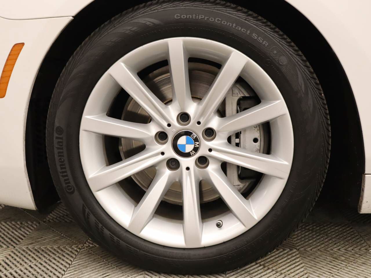Used 2012 BMW 640i Convertible RWD image 6
