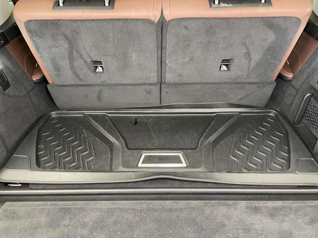 Used 2022 BMW X7 xDrive40i w/ Cold Weather Package AWD/4WD image 18