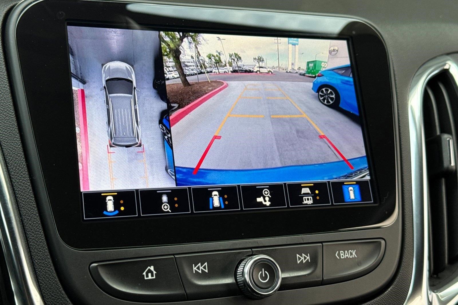 Used 2024 Chevrolet Equinox LT image 23