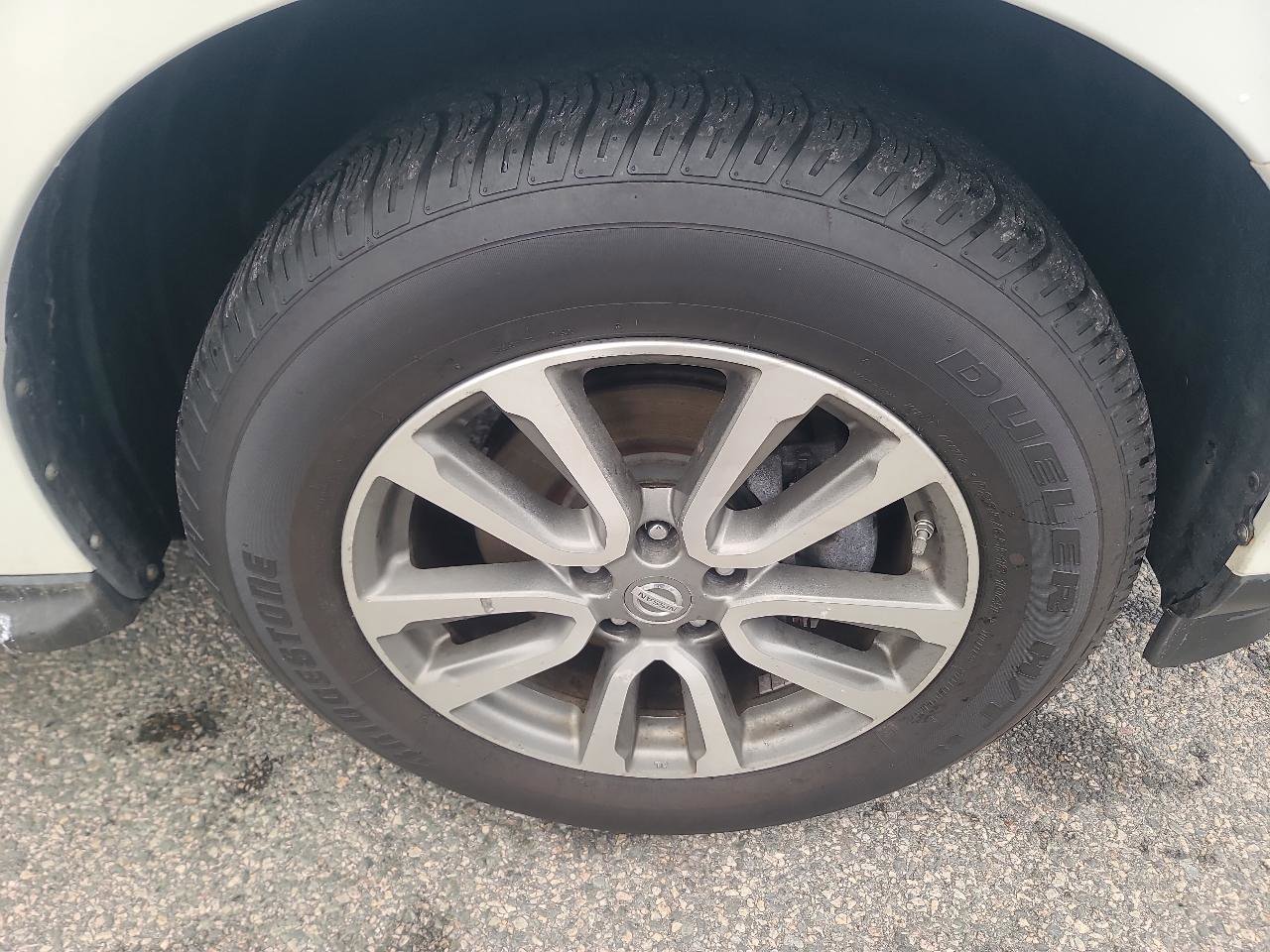 Used 2013 Nissan Pathfinder SL w/ SL Premium Pkg image 31