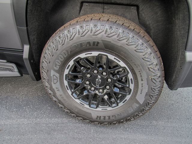 New 2026 Chevrolet Silverado EV Trail Boss image 10