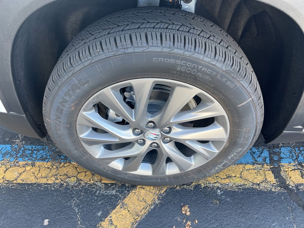 New 2026 Buick Enclave Preferred w/ Power Package image 2