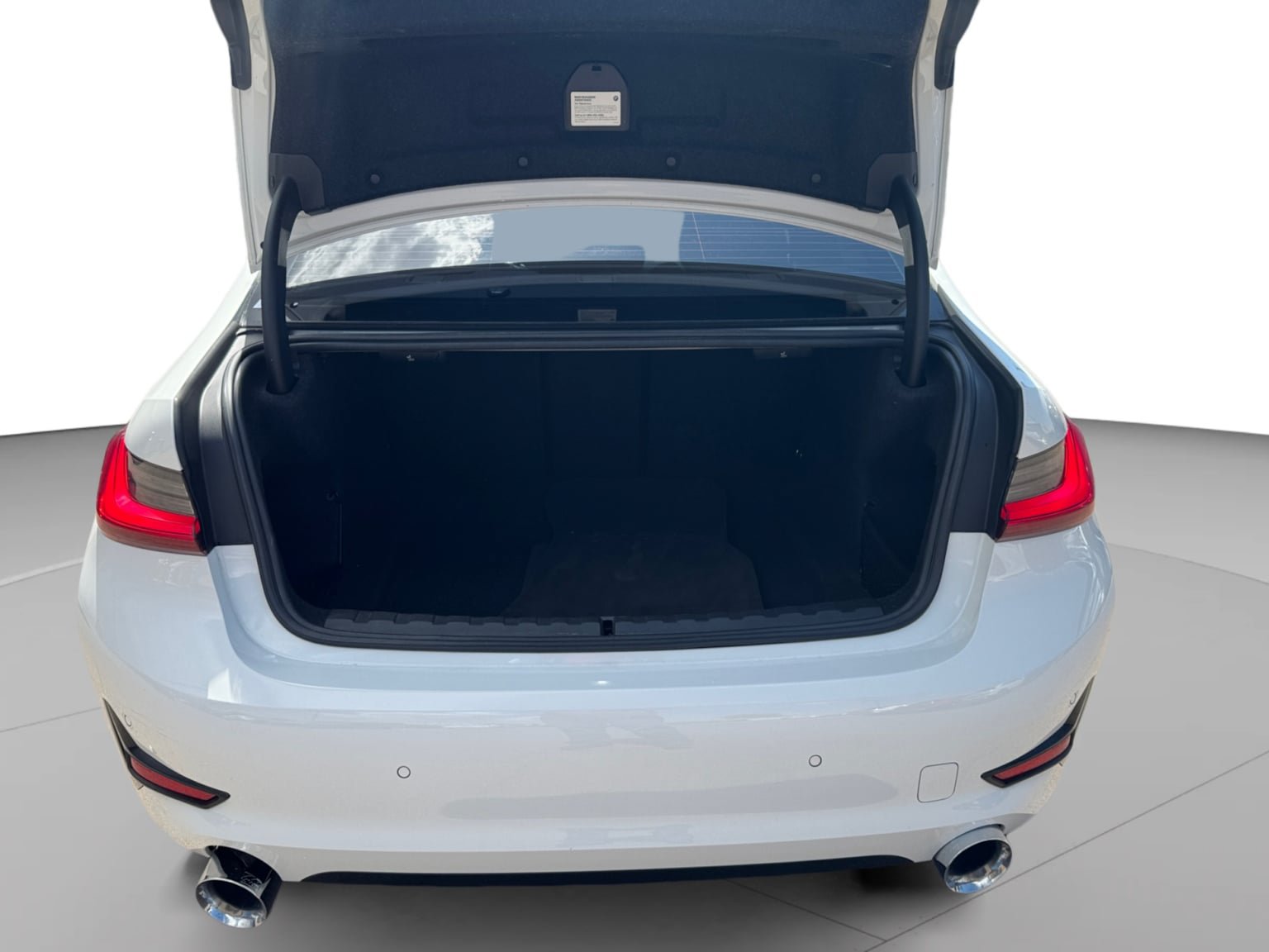 Used 2019 BMW 330i Sedan w/ Driving Assistance Package RWD image 19
