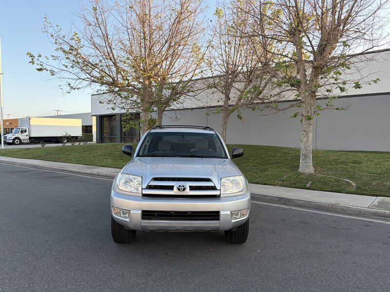 Used 2004 Toyota 4Runner SR5 image 3