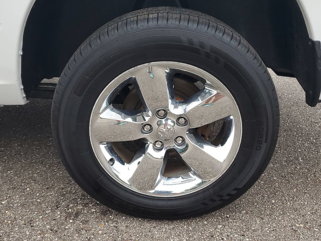 Used 2019 RAM 1500 ST w/ SXT Plus Group AWD/4WD image 6