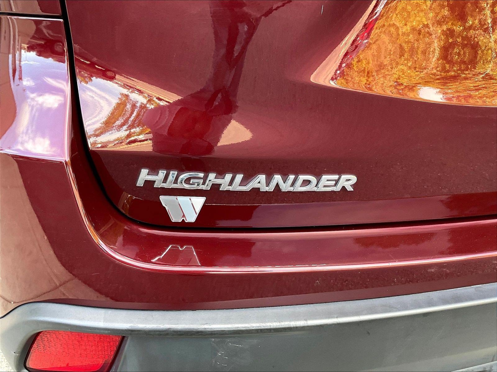 Used 2016 Toyota Highlander XLE AWD/4WD image 24