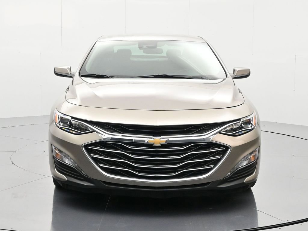 Used 2024 Chevrolet Malibu LT image 2