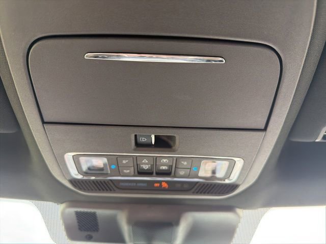 Used 2023 Ford F150 Lariat w/ Equipment Group 502A High image 47