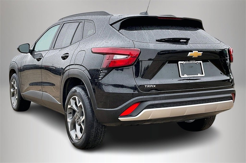 Used 2024 Chevrolet Trax LT image 4