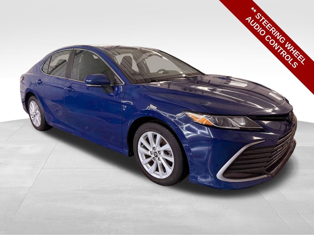 Used 2023 Toyota Camry LE FWD image 7