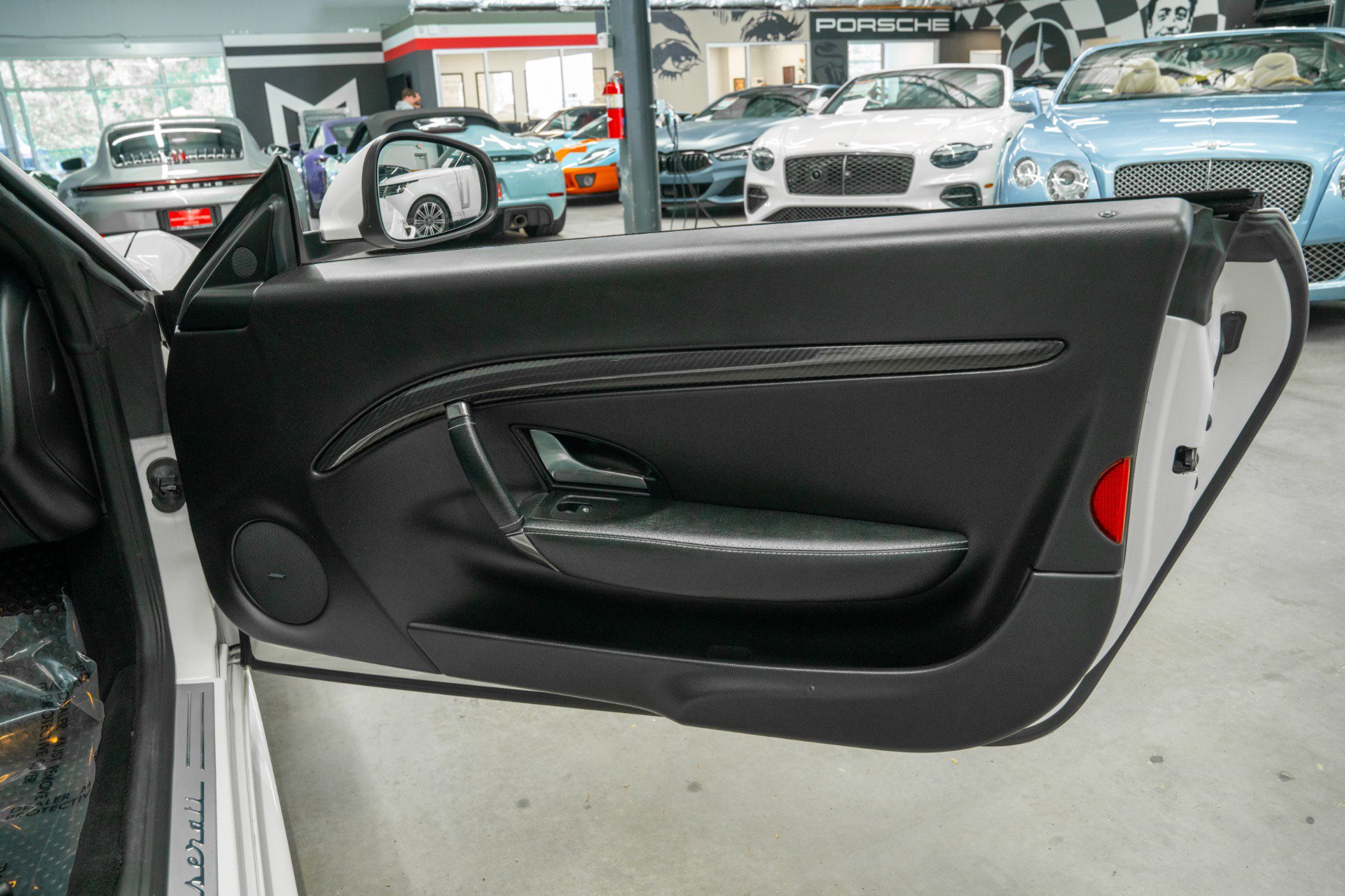 Used 2016 Maserati GranTurismo Sport RWD image 35