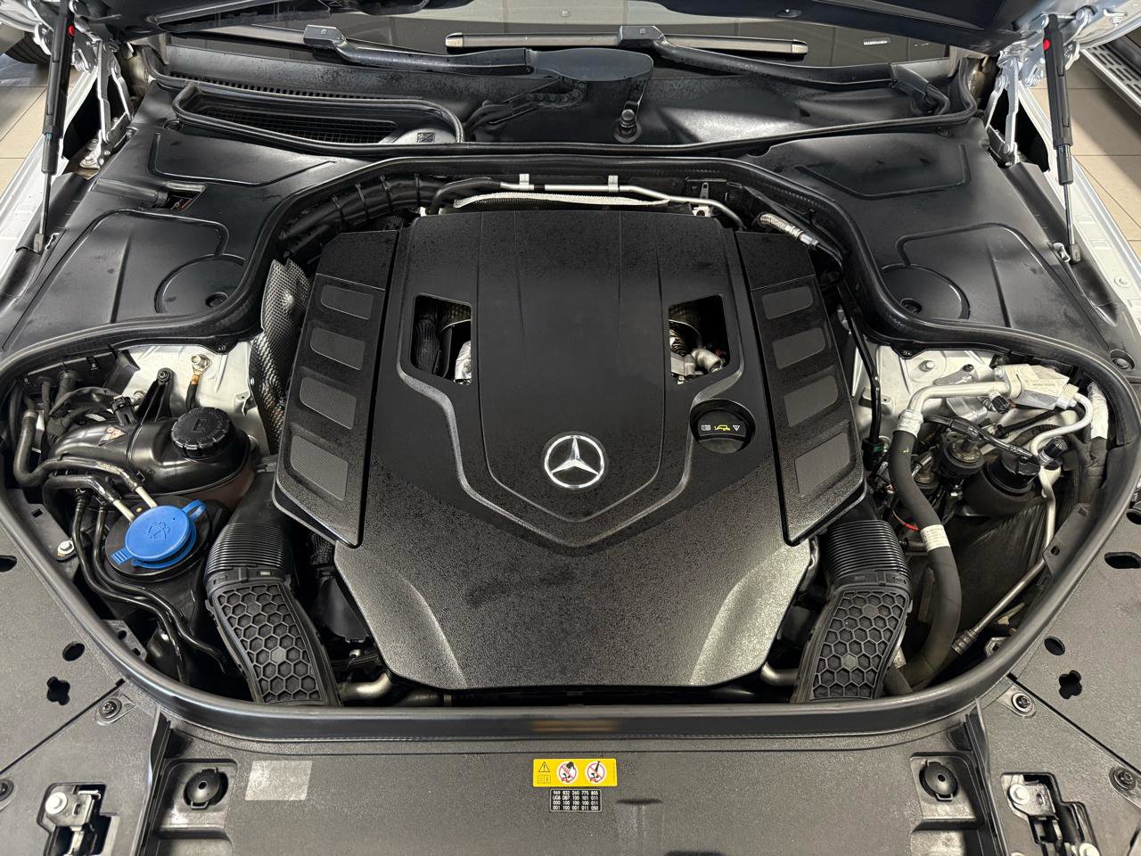 Used 2019 Mercedes-Benz S 560 Sedan image 36