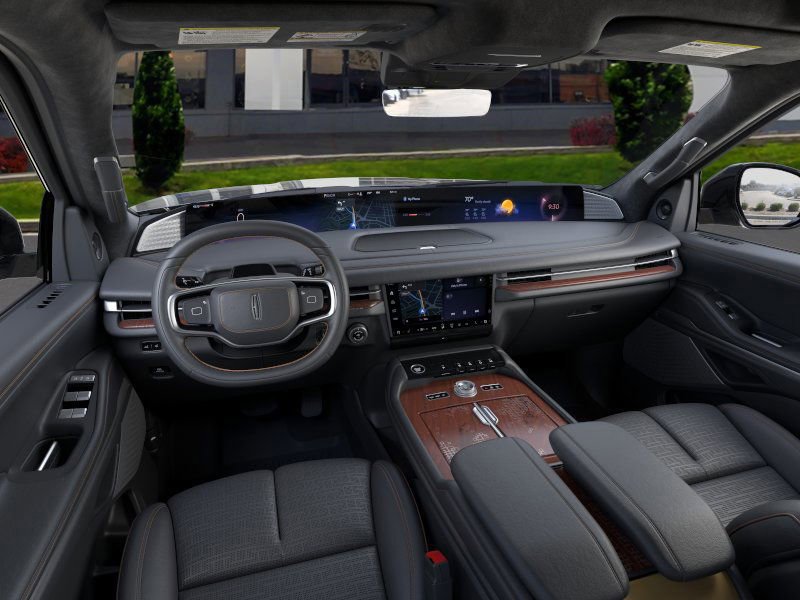 New 2025 Lincoln Navigator Black Label image 9