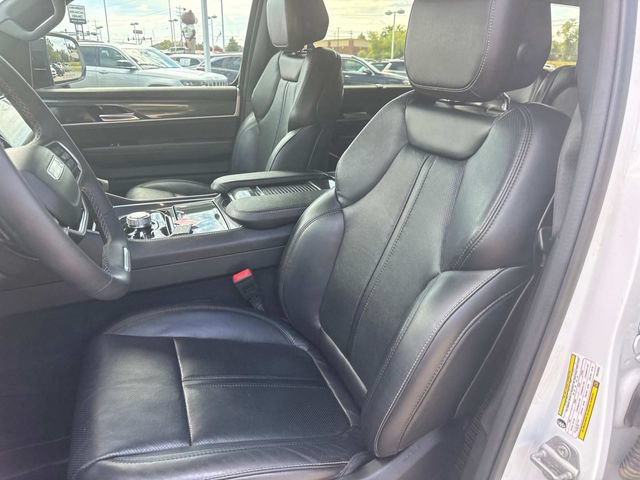 Used 2023 Jeep Wagoneer 4WD w/ Convenience Group I image 30