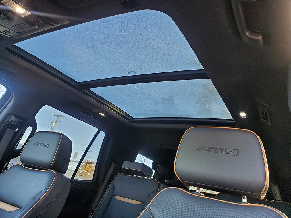 Used 2023 GMC Yukon AT4 w/ LPO, Floor Liner Package AWD/4WD image 29