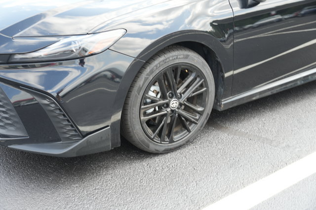 Used 2025 Toyota Camry SE FWD image 8