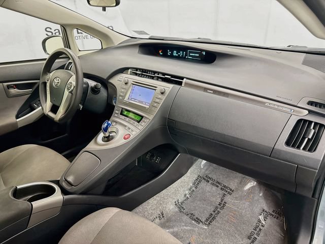 Used 2015 Toyota Prius Prime Plug-In Hybrid FWD image 27