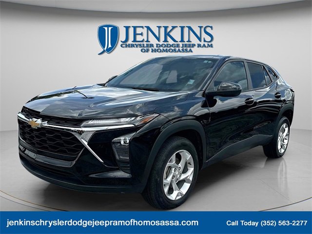 Used 2024 Chevrolet Trax LS w/ LS Convenience Package