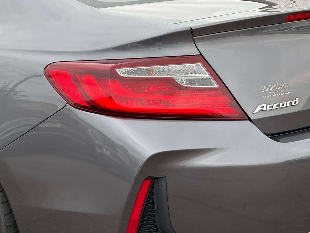 Used 2017 Honda Accord EX-L image 8