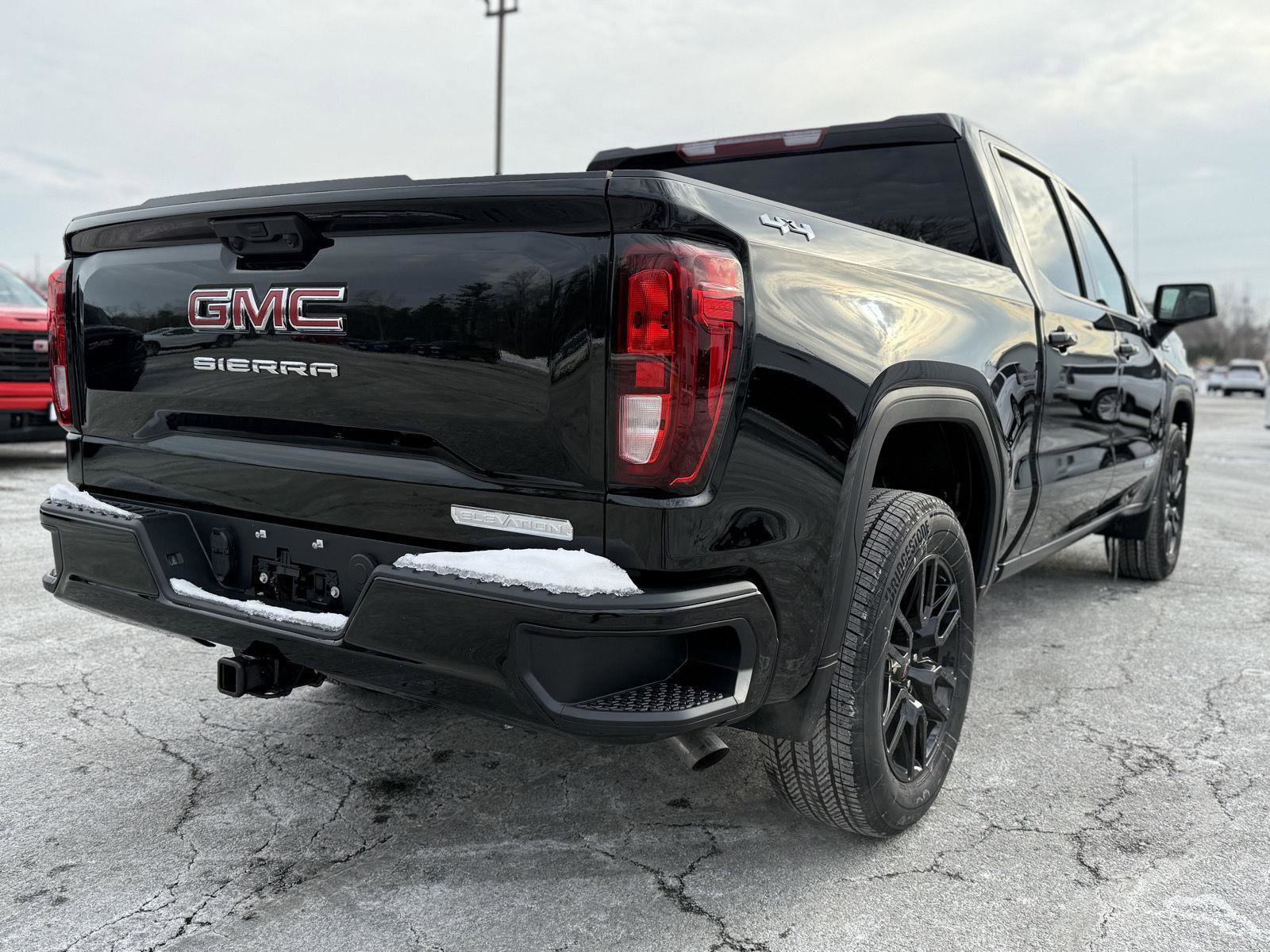New 2026 GMC Sierra 1500 Elevation image 5