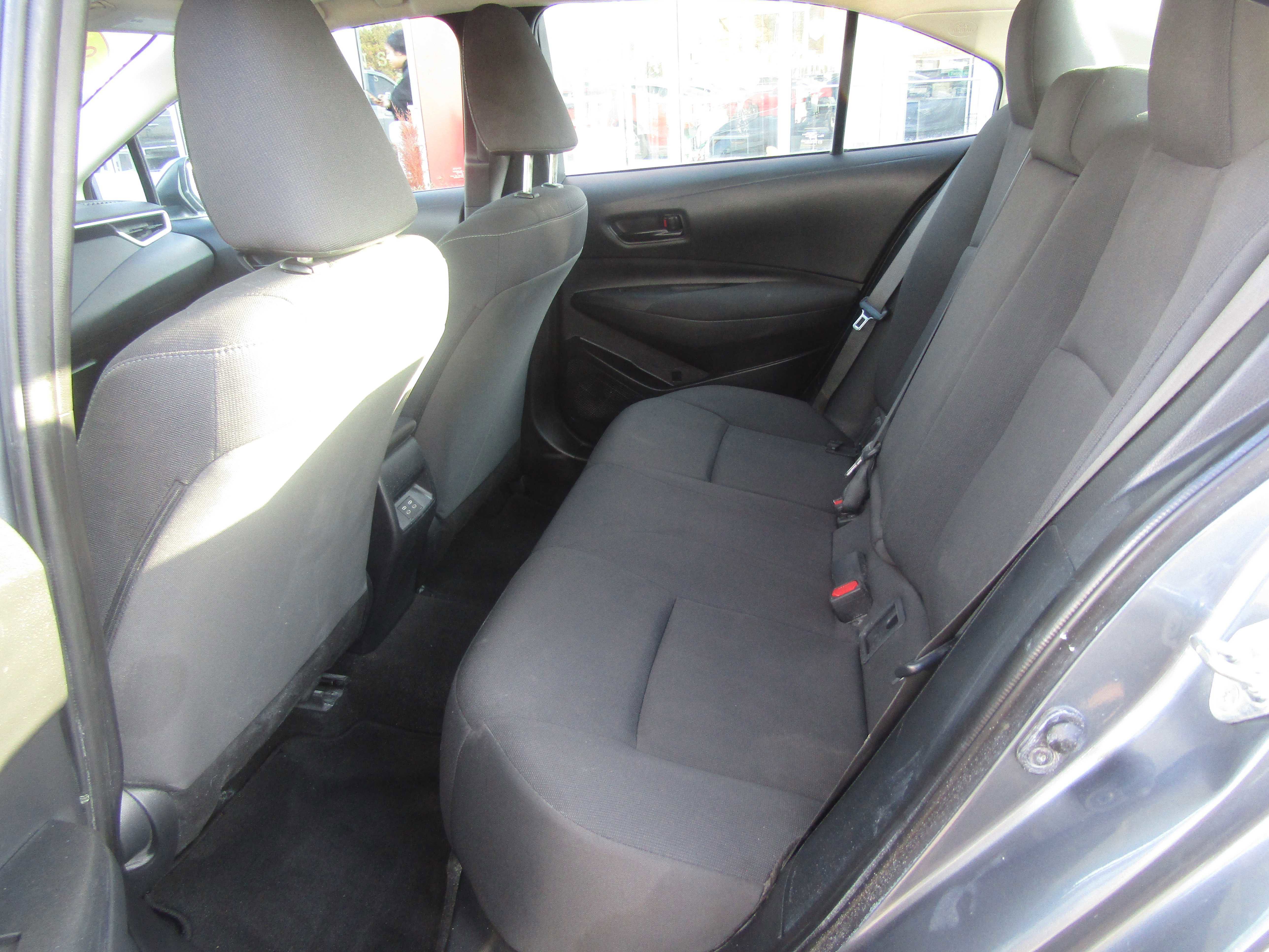 Used 2023 Toyota Corolla LE FWD image 12