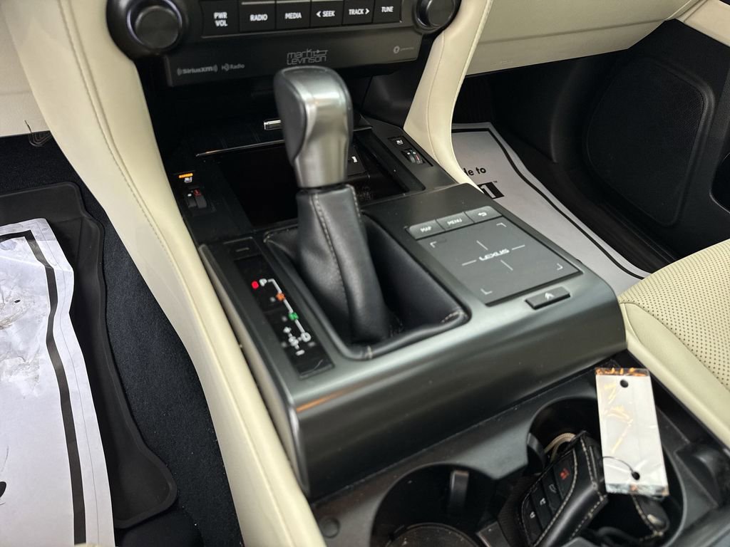 Used 2023 Lexus GX 460 Premium w/ Accessory Package image 20