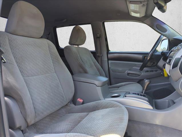 Used 2010 Toyota Tacoma PreRunner image 23