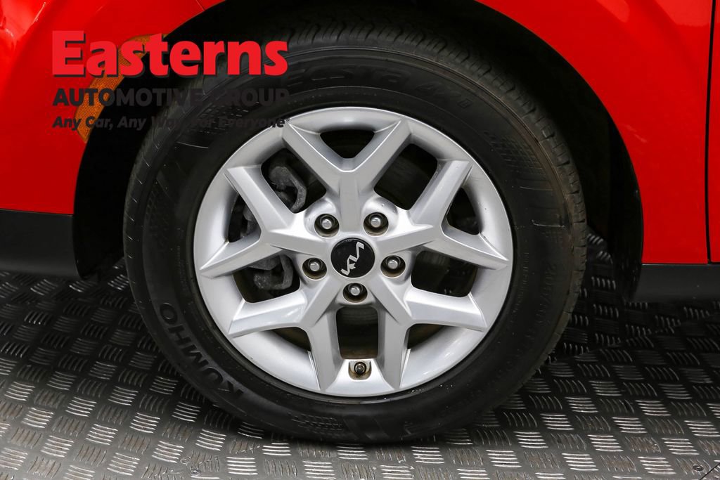 Used 2024 Kia Soul LX w/ Option Group 015 image 32