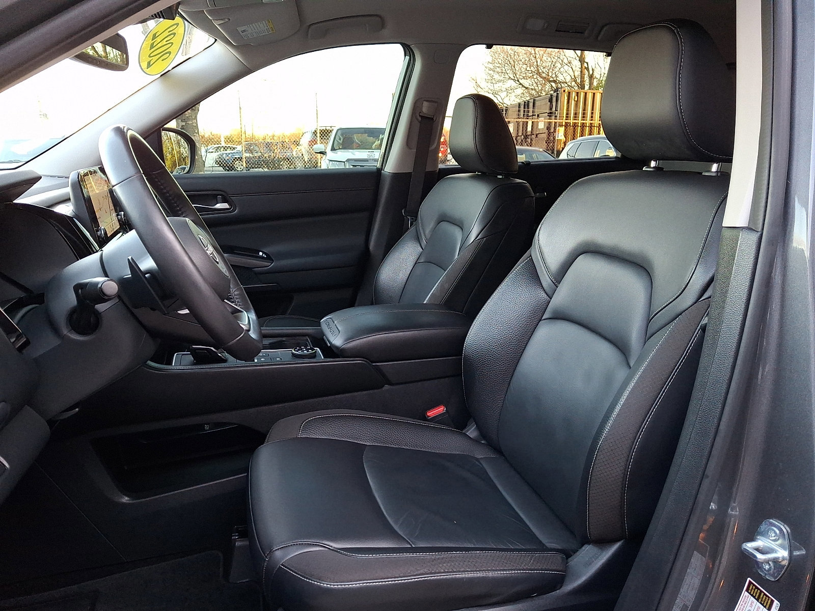 Certified 2022 Nissan Pathfinder SL w/ Lighting Package (N92) AWD/4WD image 13