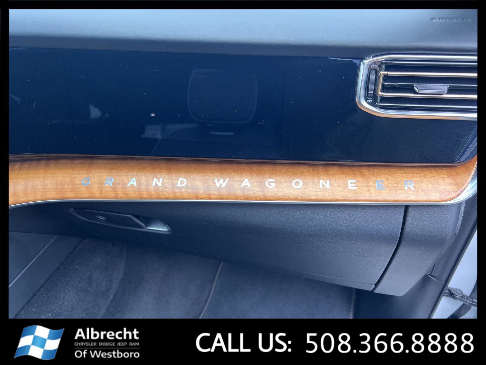 Used 2024 Jeep Grand Wagoneer L Series III image 23