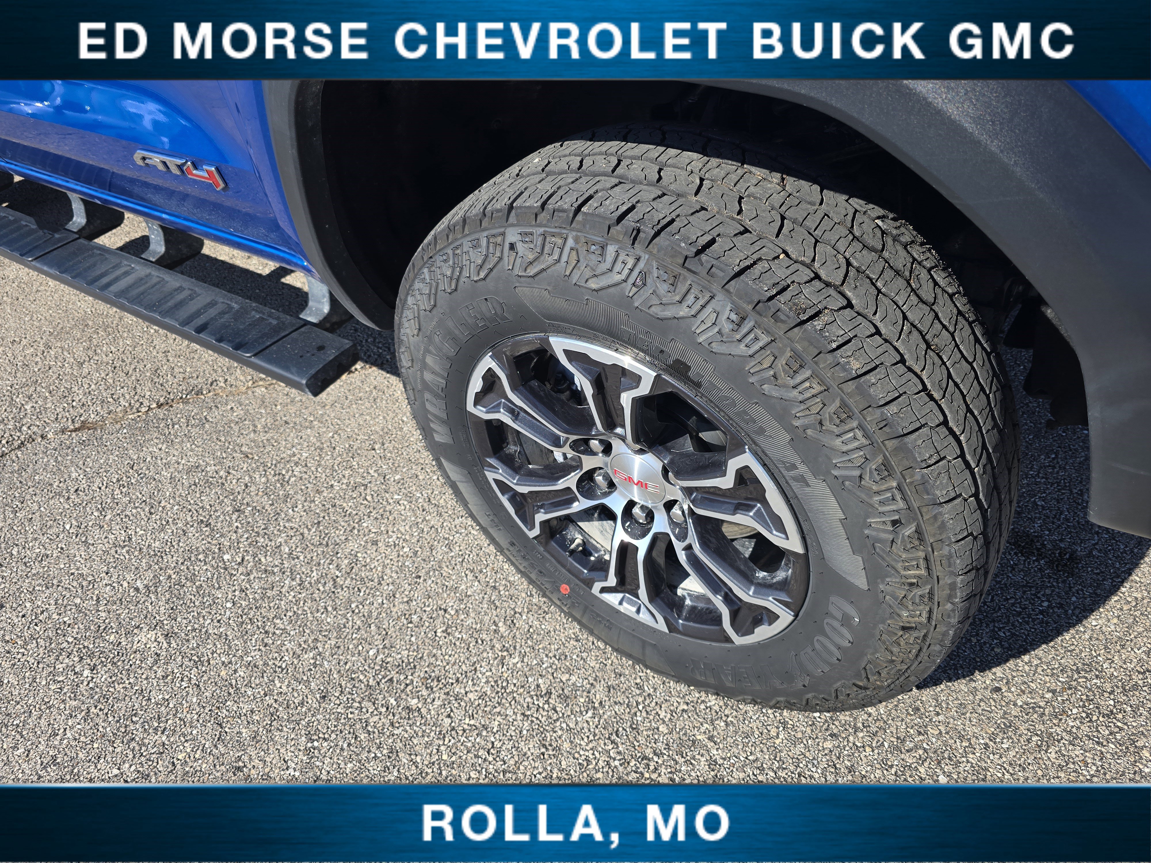 Used 2024 GMC Canyon AT4 image 11