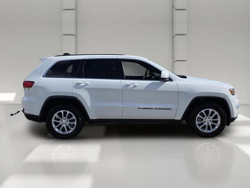 Certified 2022 Jeep Grand Cherokee Laredo E RWD image 6