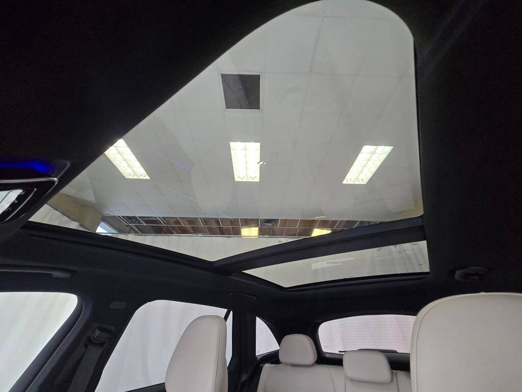 New 2026 Mercedes-Benz GLC 300 4MATIC image 27