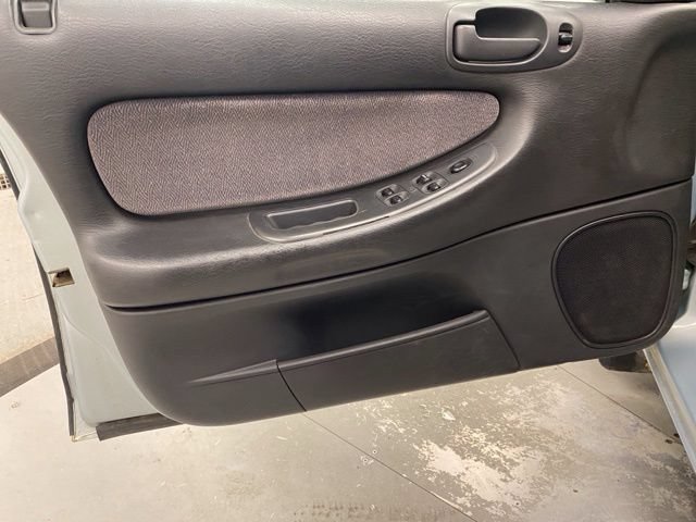 Used 2002 Chrysler Sebring LX FWD image 21